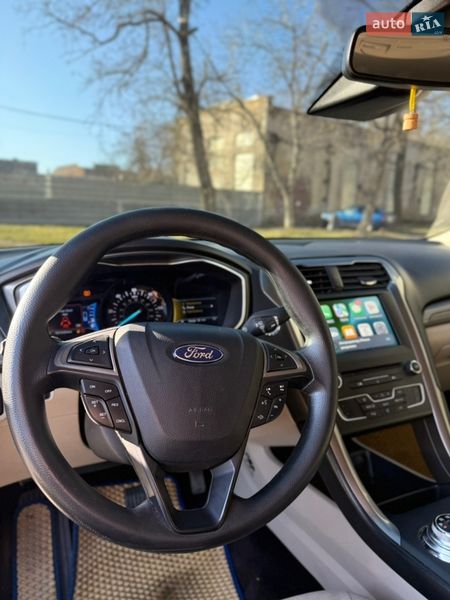 Седан Ford Fusion 2017 в Одесі