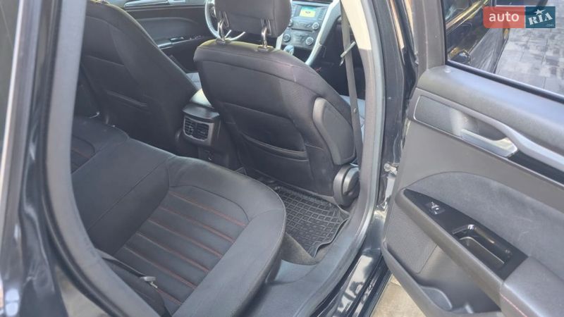 Седан Ford Fusion 2013 в Виннице