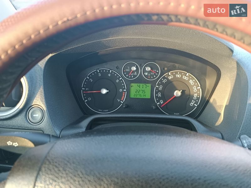 Хэтчбек Ford Fusion 2010 в Лубнах