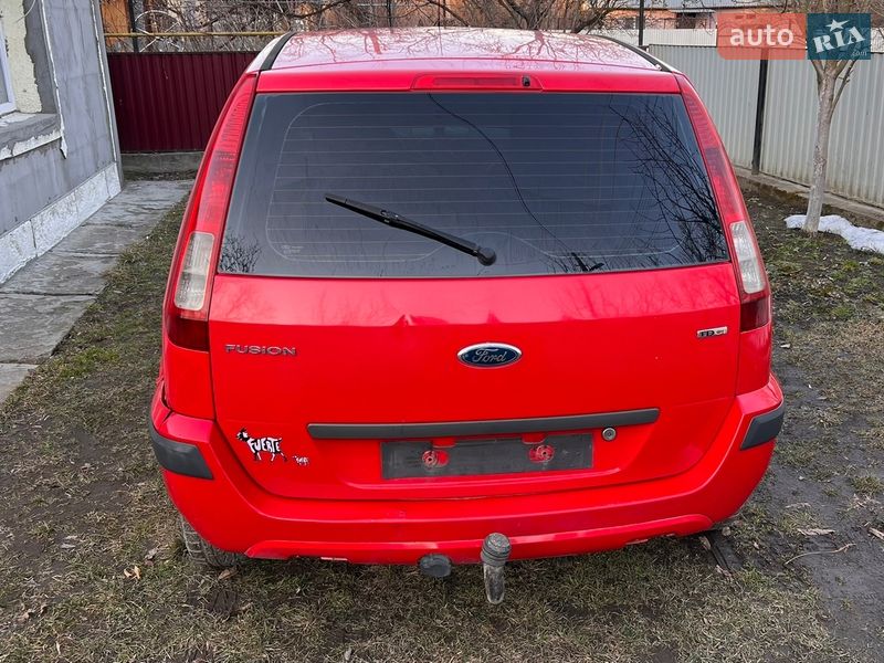 Хетчбек Ford Fusion 2006 в Чернівцях