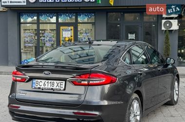 Седан Ford Fusion 2019 в Львове