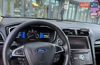 Седан Ford Fusion 2019 в Львове