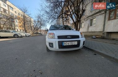 Хетчбек Ford Fusion 2010 в Ужгороді