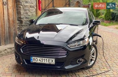 Седан Ford Fusion 2015 в Мукачевому