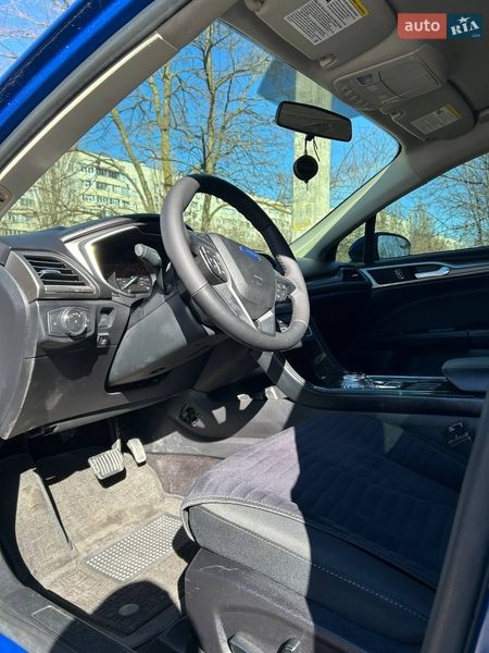 Седан Ford Fusion 2016 в Харкові