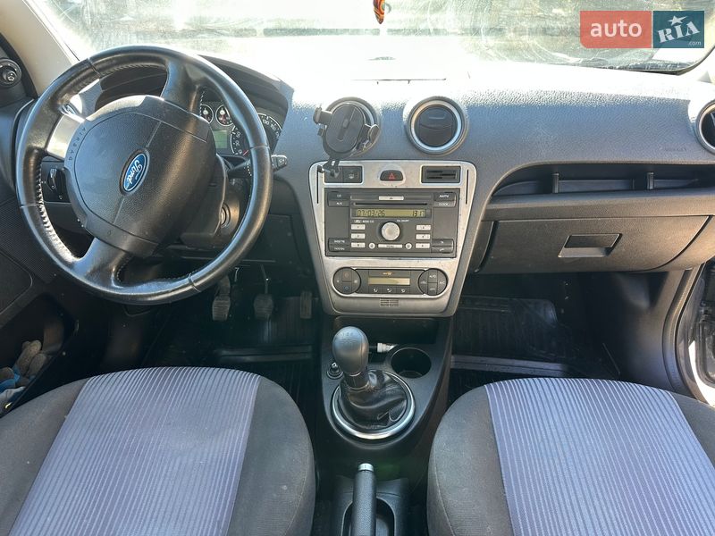 Хетчбек Ford Fusion 2008 в Надвірній