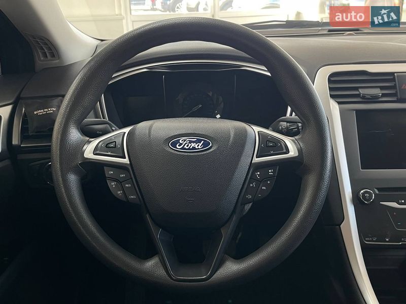 Седан Ford Fusion 2015 в Киеве