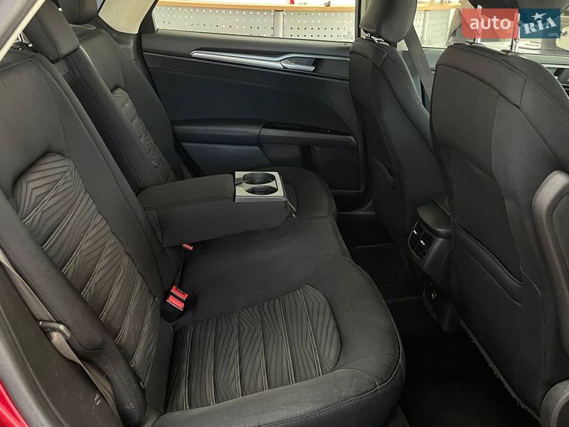 Седан Ford Fusion 2015 в Киеве