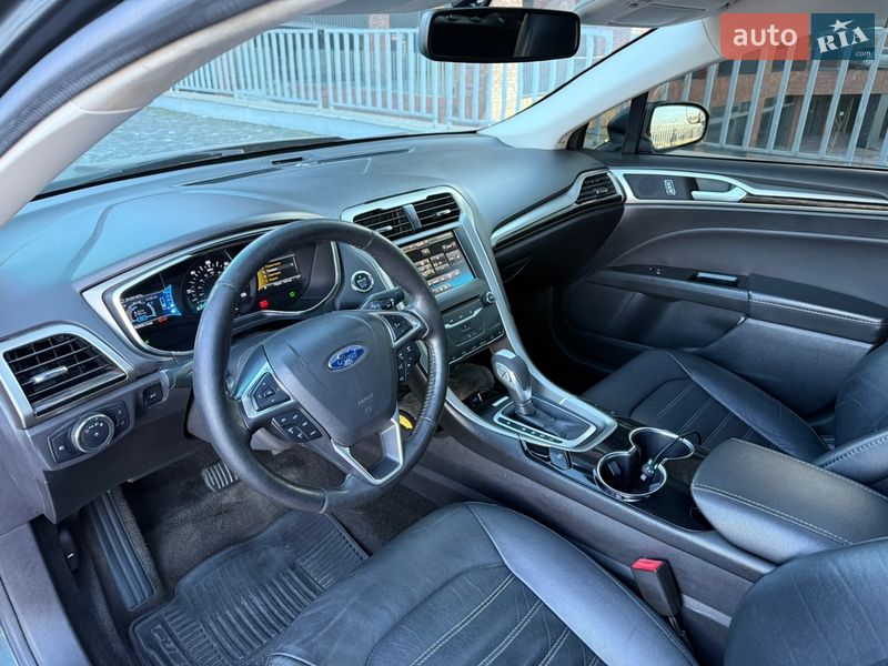 Седан Ford Fusion 2015 в Днепре