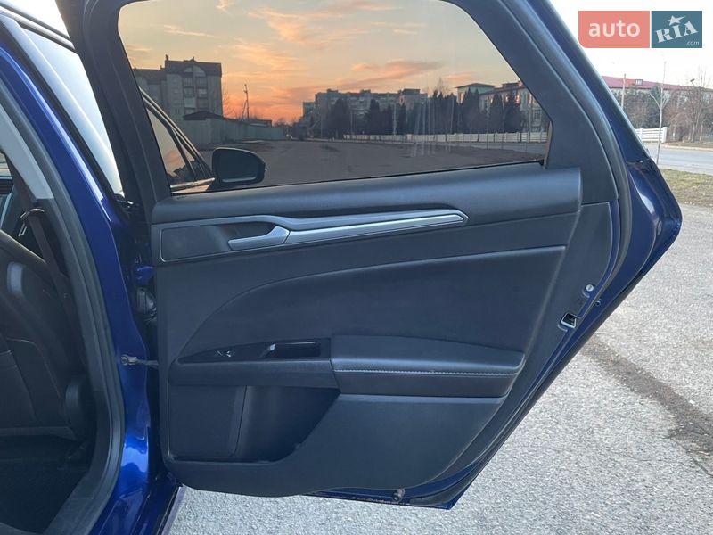 Седан Ford Fusion 2012 в Коломые