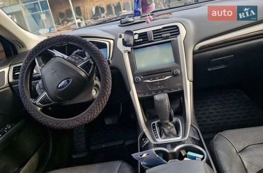 Седан Ford Fusion 2015 в Вышгороде