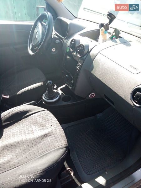 Хэтчбек Ford Fusion 2004 в Смеле