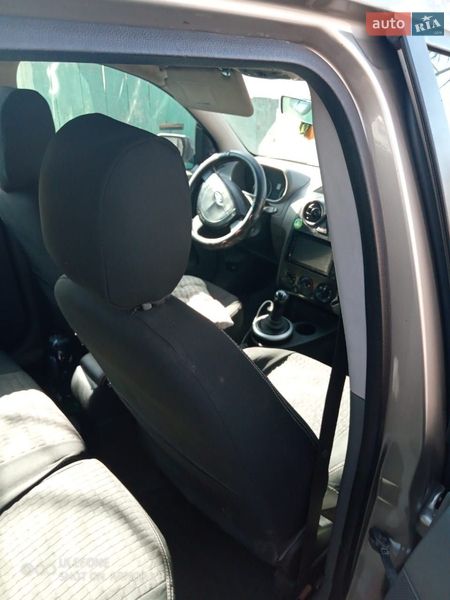 Хэтчбек Ford Fusion 2004 в Смеле