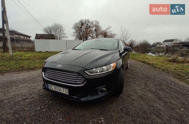 Седан Ford Fusion 2014 в Львове