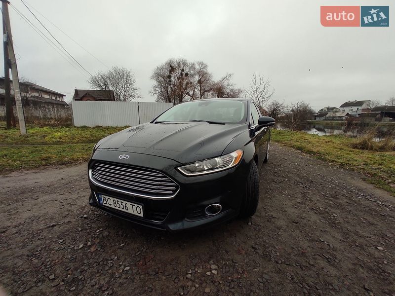 Седан Ford Fusion 2014 в Львове