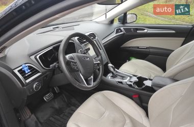 Седан Ford Fusion 2014 в Львове