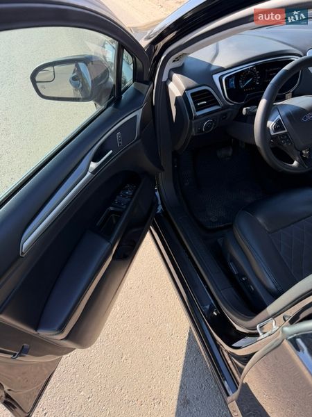 Седан Ford Fusion 2015 в Киеве