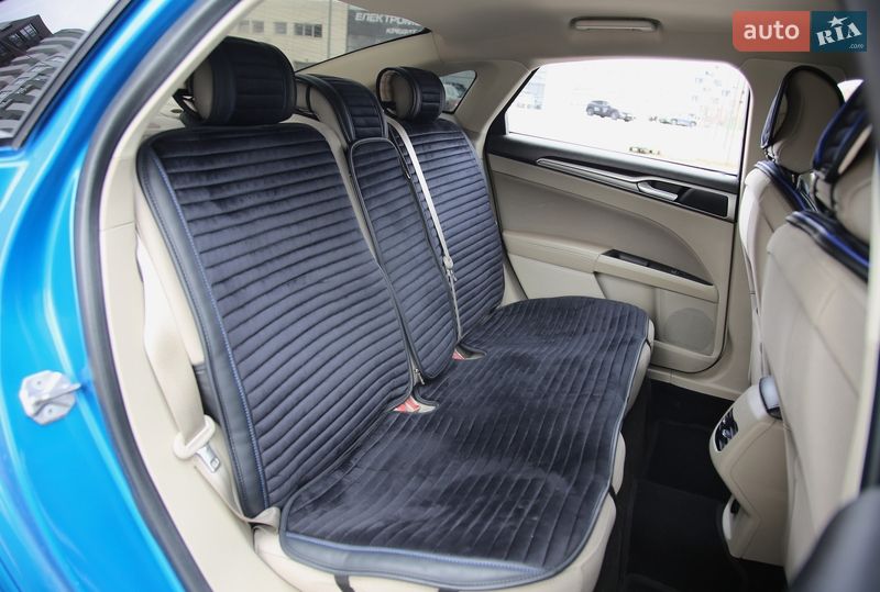 Седан Ford Fusion 2019 в Харкові