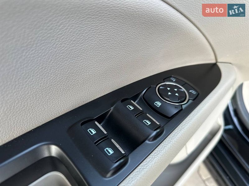 Седан Ford Fusion 2017 в Києві