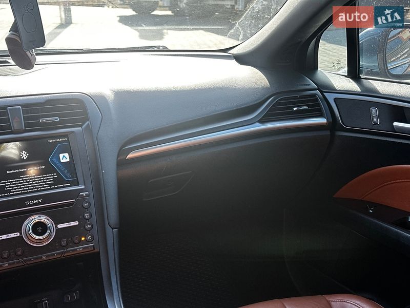 Седан Ford Fusion 2018 в Львове