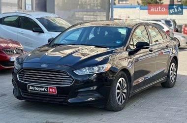 Седан Ford Fusion 2015 в Одесі