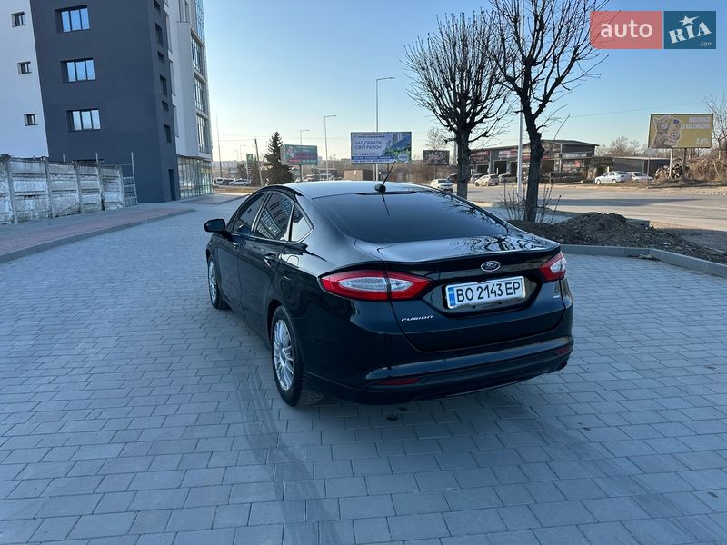 Седан Ford Fusion 2015 в Івано-Франківську
