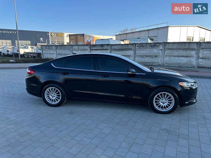 Седан Ford Fusion 2015 в Івано-Франківську