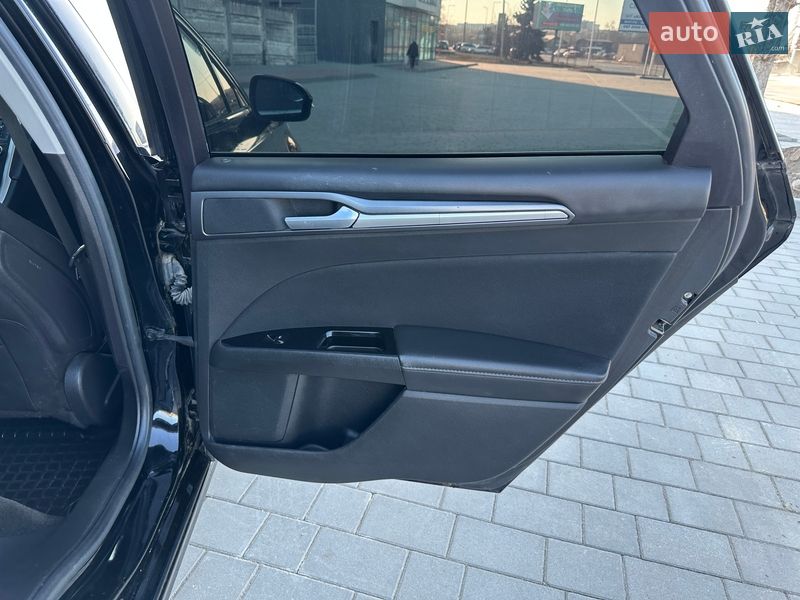 Седан Ford Fusion 2015 в Івано-Франківську