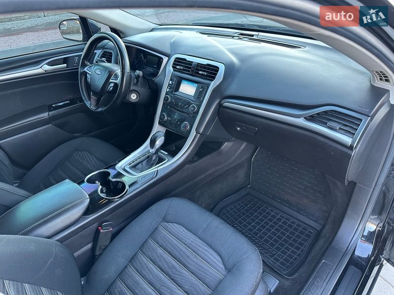 Седан Ford Fusion 2015 в Івано-Франківську