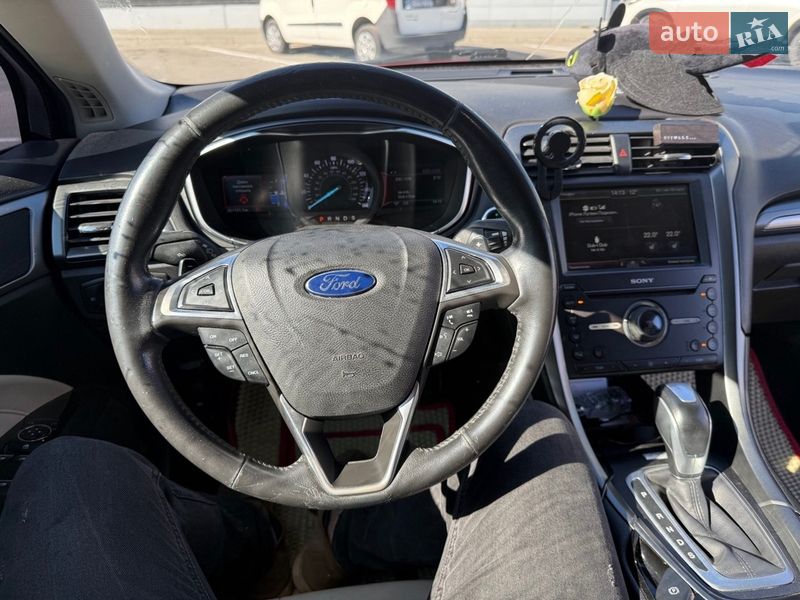 Седан Ford Fusion 2016 в Дніпрі