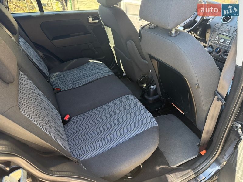 Хетчбек Ford Fusion 2009 в Полтаві