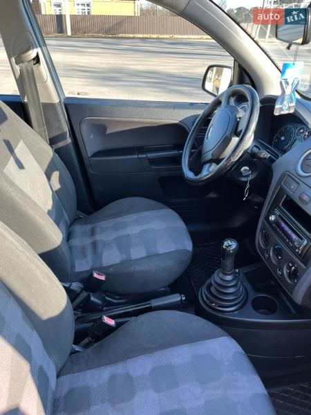 Хэтчбек Ford Fusion 2010 в Любаре