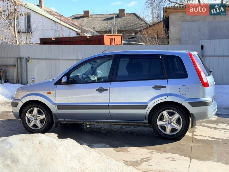 Хэтчбек Ford Fusion 2006 в Житомире