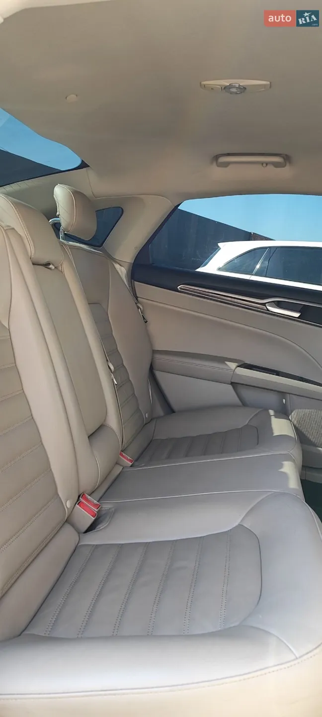 2017 Ford Fusion - мініатюра 12