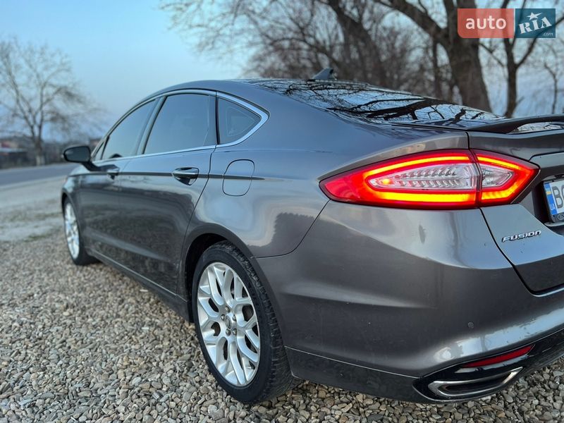 Седан Ford Fusion 2013 в Старому Самборі