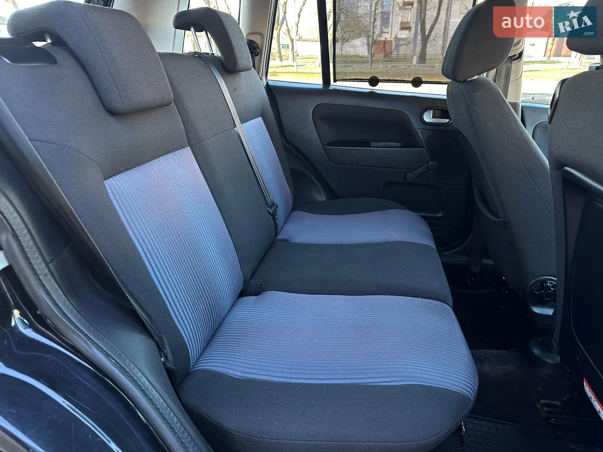 2011 Ford Fusion - мініатюра 21
