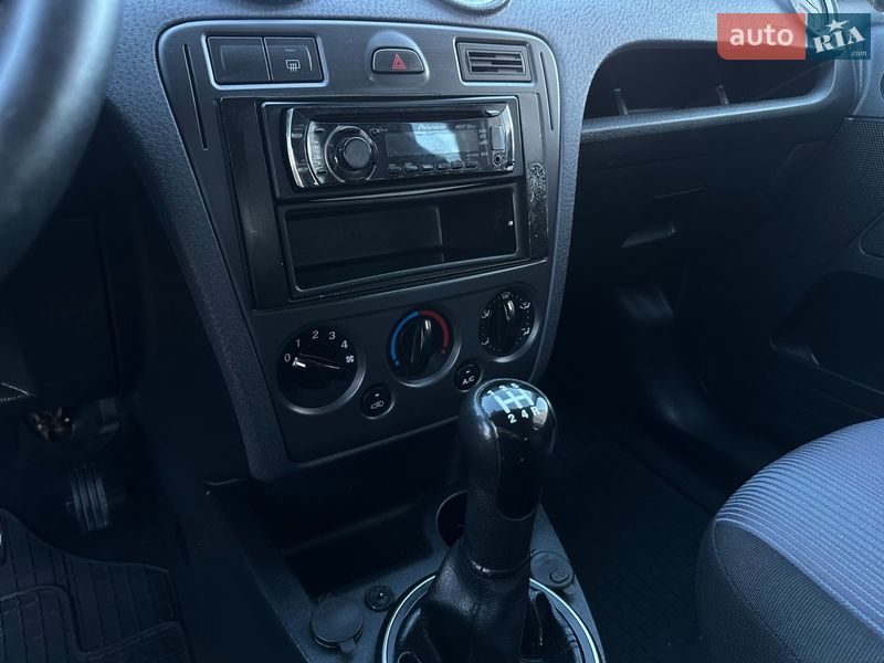 Хэтчбек Ford Fusion 2011 в Николаеве