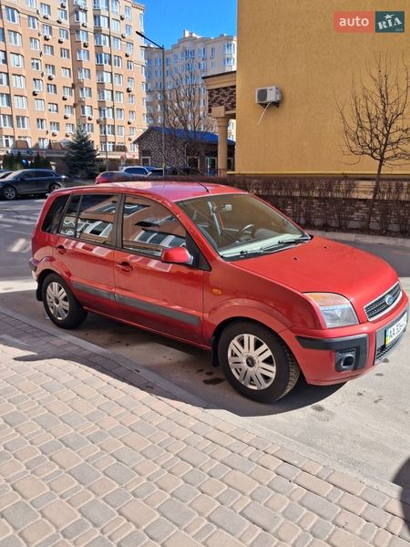 Хэтчбек Ford Fusion 2006 в Киеве
