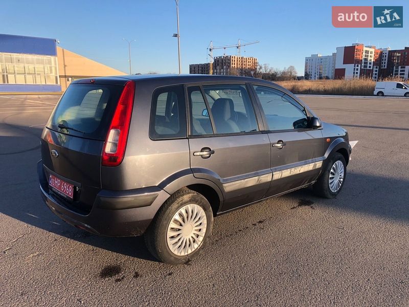 Хэтчбек Ford Fusion 2006 в Луцке