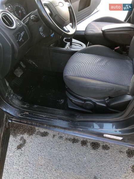 Хэтчбек Ford Fusion 2006 в Луцке