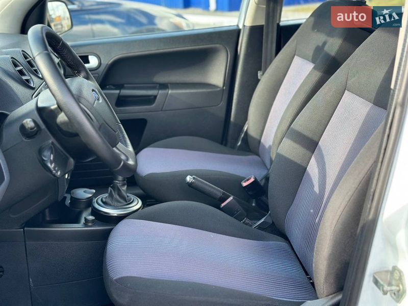 Хэтчбек Ford Fusion 2010 в Николаеве