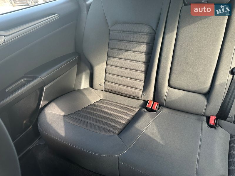 Седан Ford Fusion 2017 в Києві