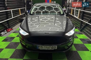 Седан Ford Fusion 2017 в Трускавці