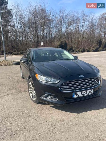 Седан Ford Fusion 2015 в Львове