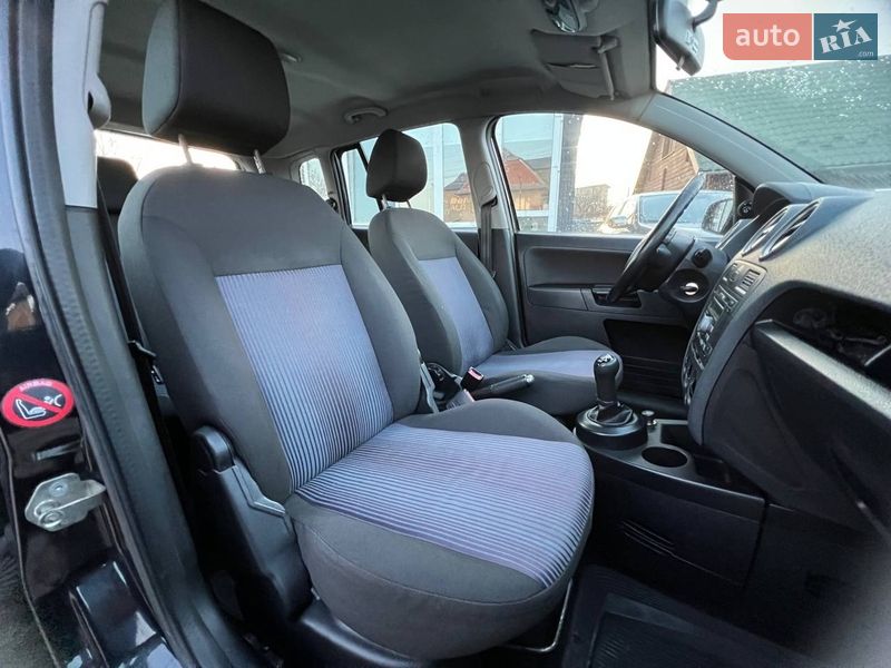 Хэтчбек Ford Fusion 2008 в Коломые