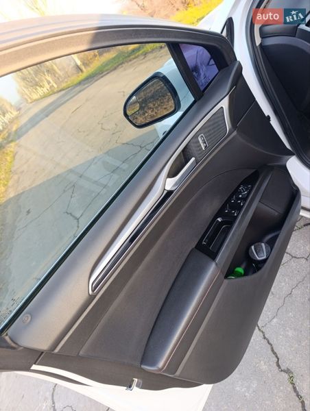 Седан Ford Fusion 2016 в Днепре