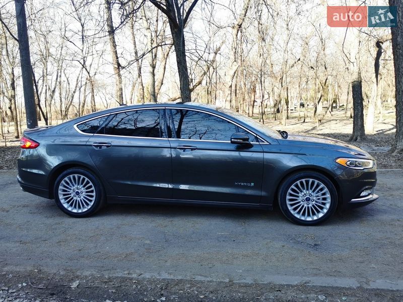 Седан Ford Fusion 2018 в Миколаєві