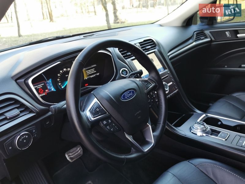 Седан Ford Fusion 2018 в Миколаєві