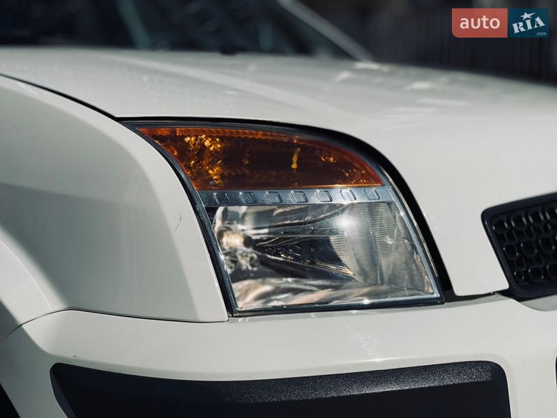 Хэтчбек Ford Fusion 2005 в Хмельницком