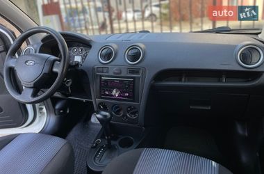 Хэтчбек Ford Fusion 2005 в Хмельницком
